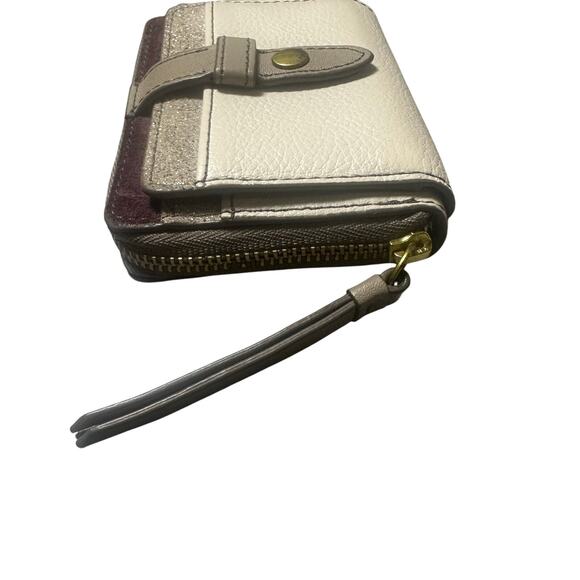 Fossil Wallet - Picture 2 of 7